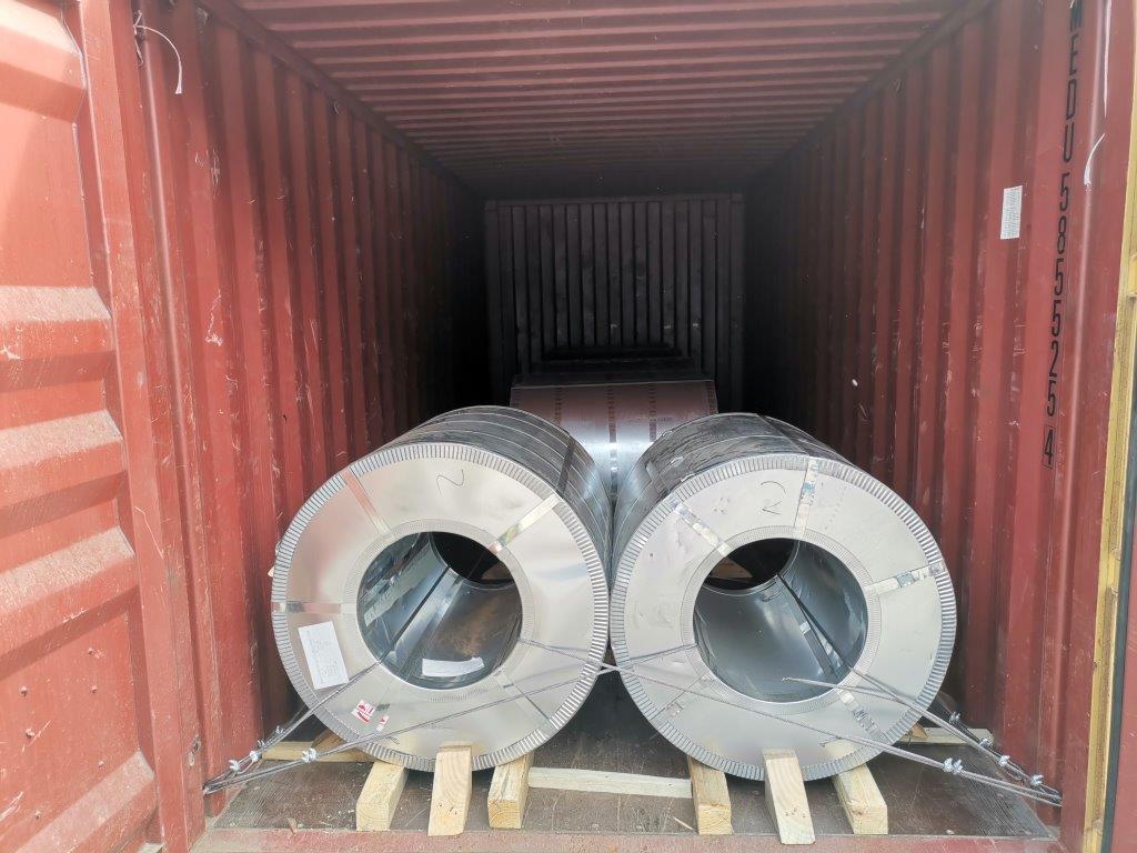 Steel coils export packing and container loading for overseas shipment